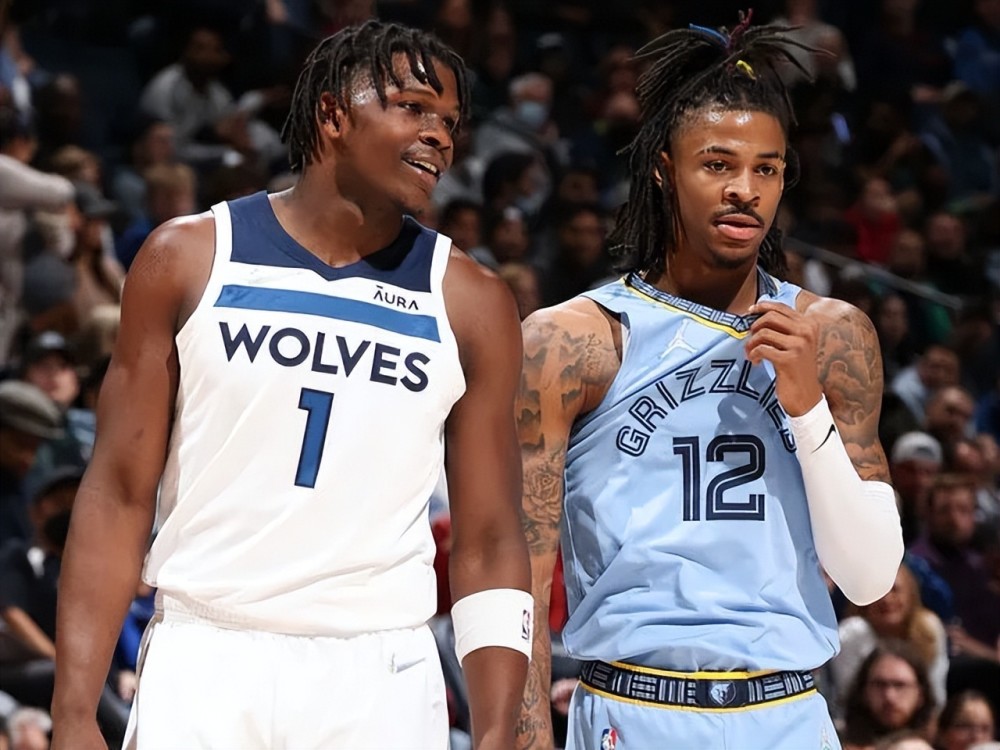 贝林厄姆西甲生涯已10次单场传射，为同期最多（贝林厄姆西甲生涯单场传射已达10次，同期居首）