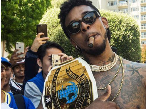 不退役！大威46岁高龄出战巡回赛（46岁大威继续征战巡回赛）