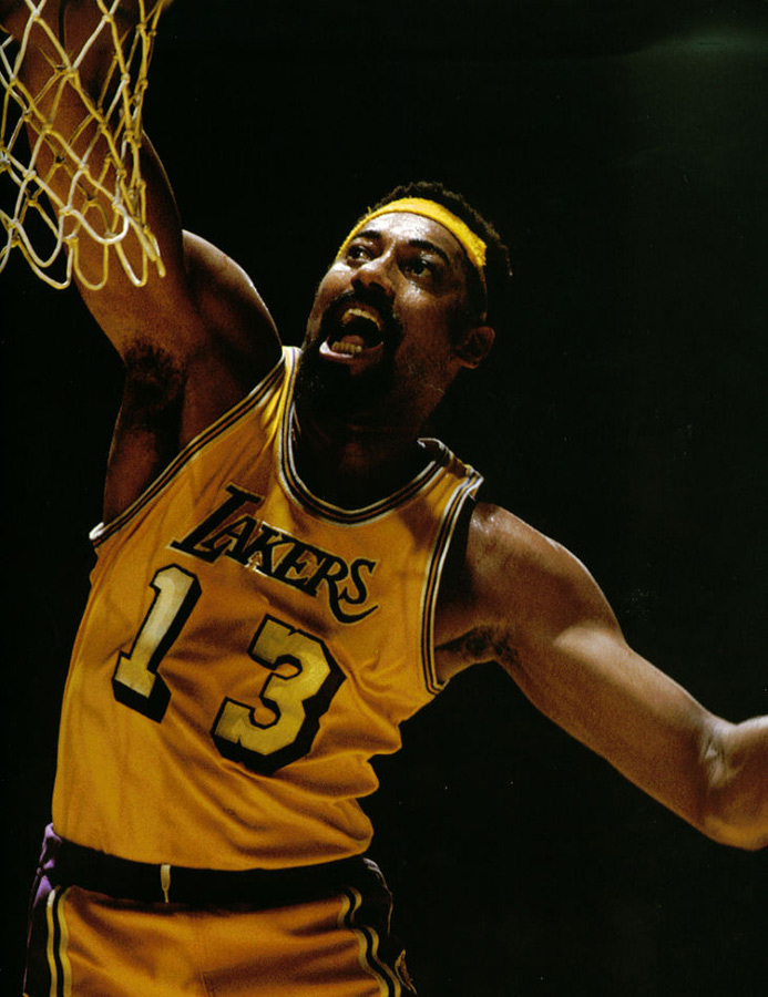 37分！亚历山大砍全场最高分，关键时刻摘10分定乾坤（轰下37分全场最高！亚历山大关键时刻连取10分锁定胜局）