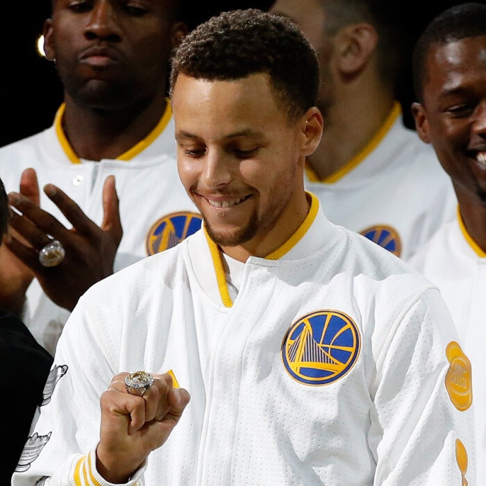 我懂用户晒视频：疑似泰山球迷看亚冠试图进入国安看台未果（我懂用户发布视频：疑似泰山球迷观亚冠试图进入国安看台未果）